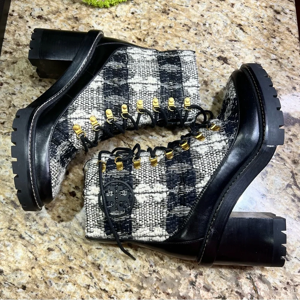 Tory Burch MILLER WOOL BLACK WHITE LUG SOLE BOOTS 10M